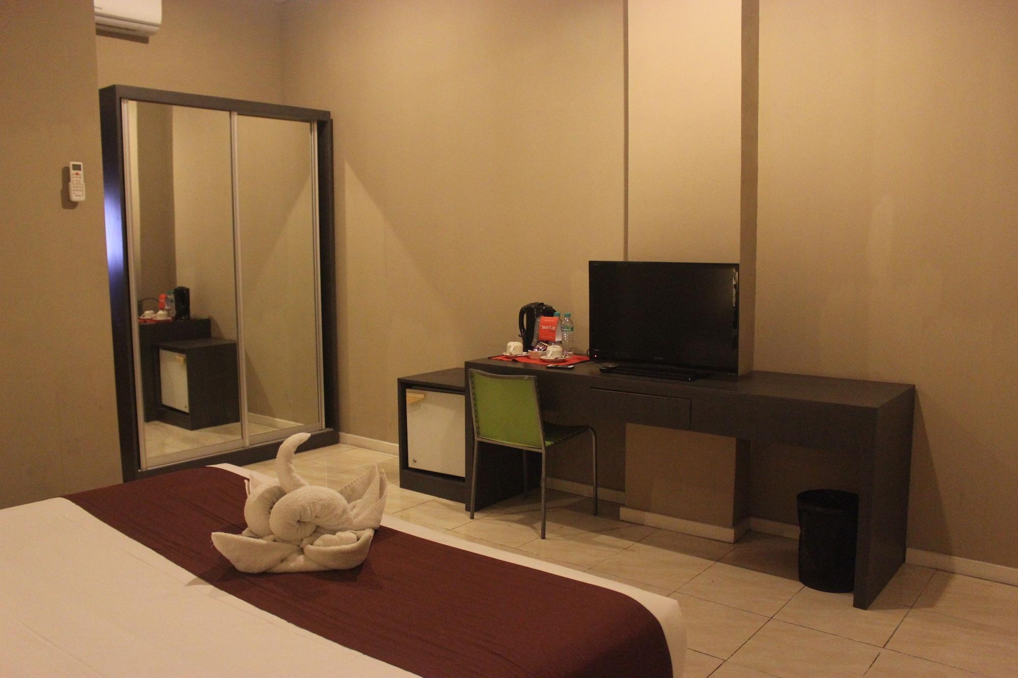 Reddoorz @ Sunset Point Seminyak Hotel Buitenkant foto