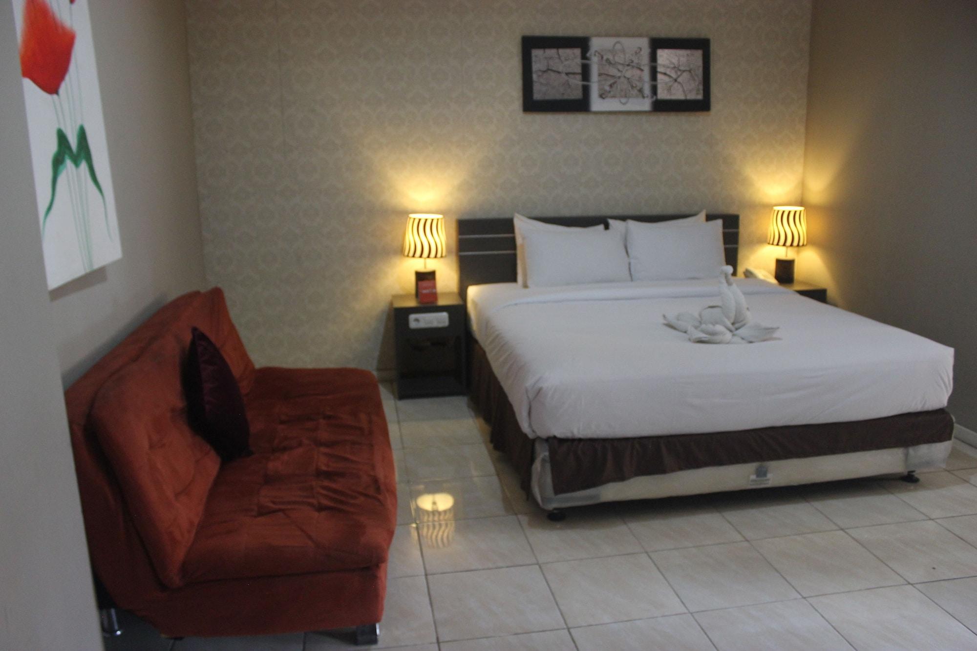 Reddoorz @ Sunset Point Seminyak Hotel Buitenkant foto